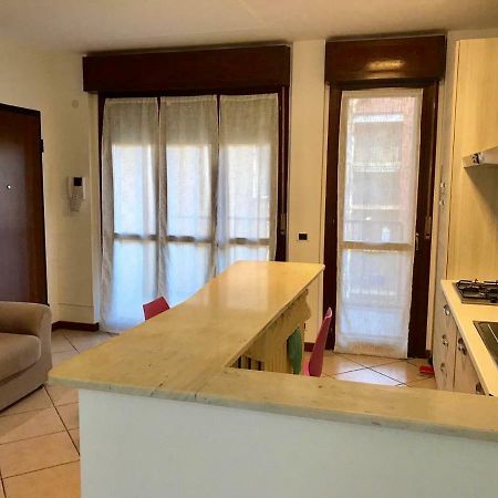 Emariva Apartment Rozzano Exterior photo